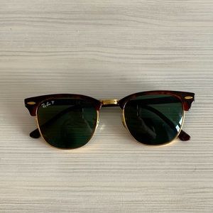 Good Condition Polarized Ray-Ban Clubmaster 🕶